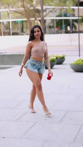 amateur big ass high heels jean shorts outdoor gif