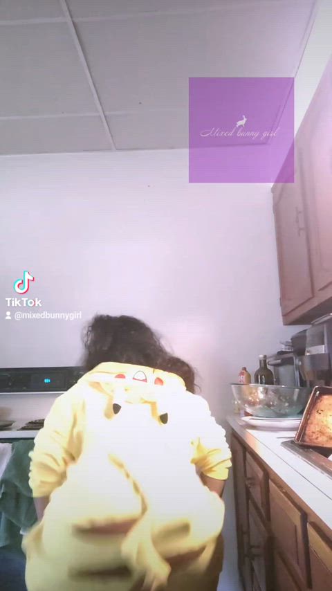 ass booty ebony nsfw nerd onlyfans tiktok gif