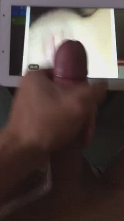 23yo Virgin Dick cumming. Who want?