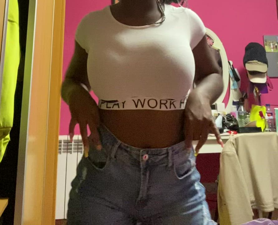 [F19] If I either make you smile or hard my mission has been accomplished today :)