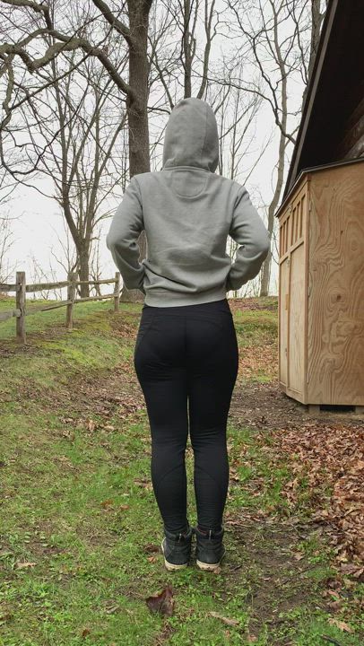I went camping this weekend and my ass was VERY hungry! 😈🍑