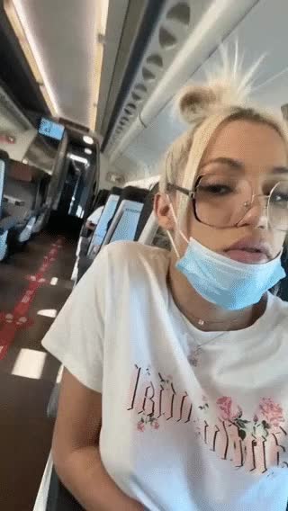 Sofia Rabello...gif
