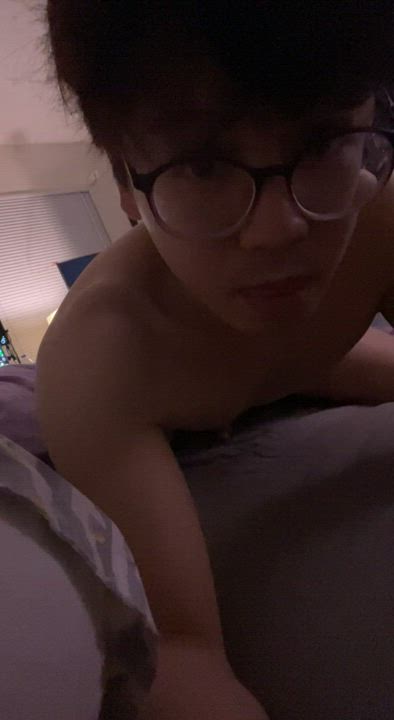 i wanna play with someone