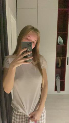 Small Tits ?