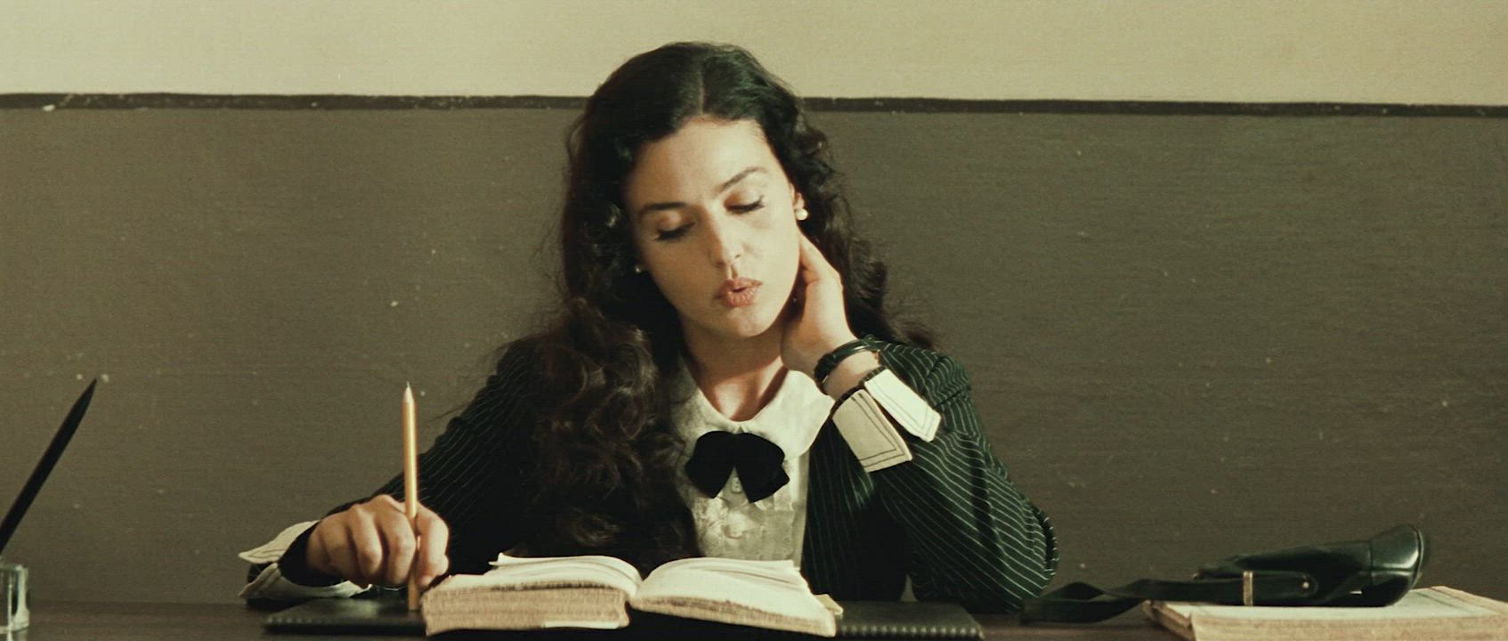 Big Tits Monica Bellucci Natural Tits gif