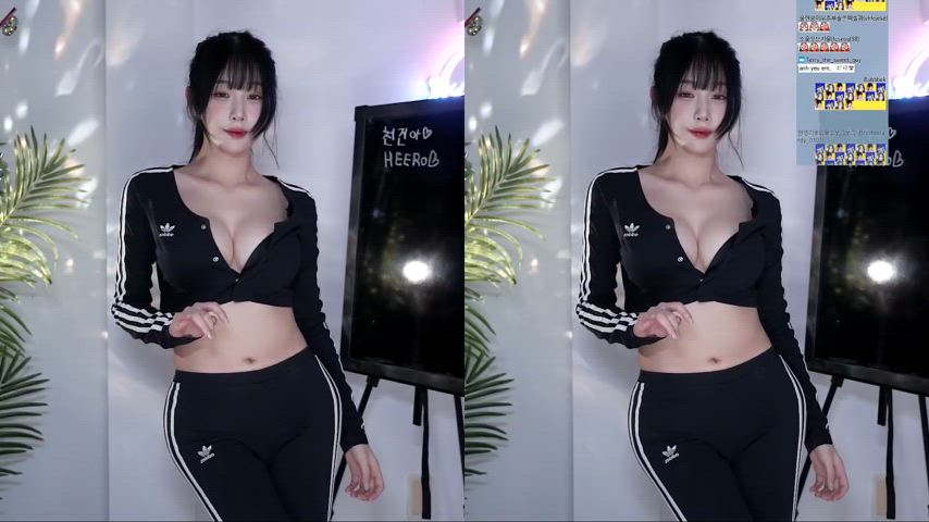 asian big tits dancing korean gif