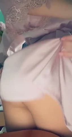 Had a very hard booty workout today, still got a pump haha.. hope my effort is worth