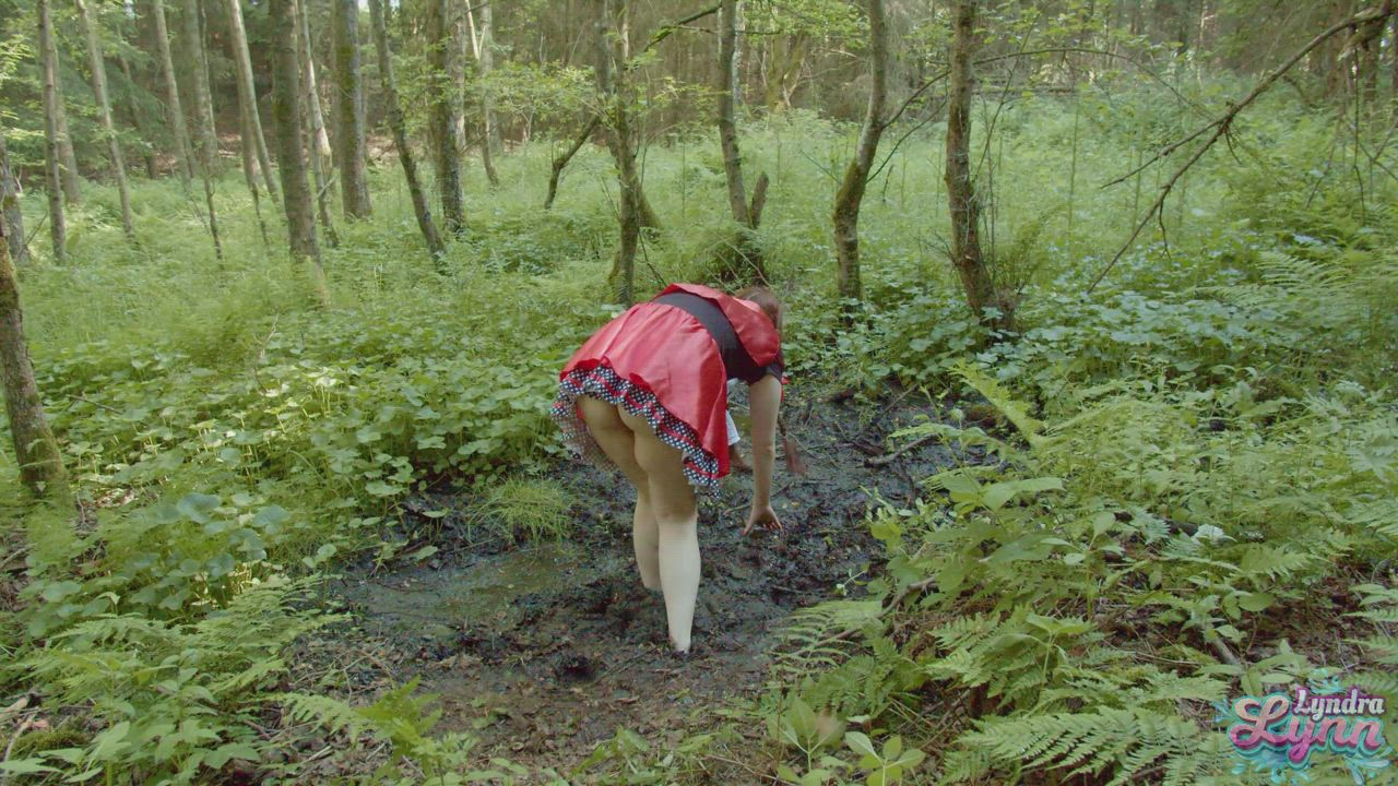 Amateur Cosplay Female German Messy Outdoor gif