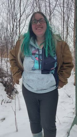 Wifey doing a little pee pee dance in the snow ❄️