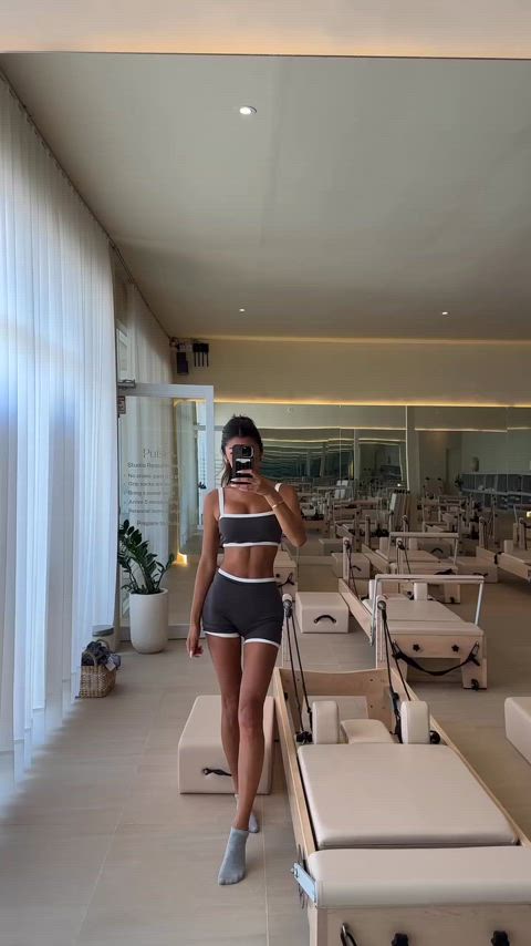 asian fit fitness legs tanned workout fit-girls gif