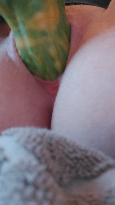 You can see his bumps through my pussy ? [FtM]