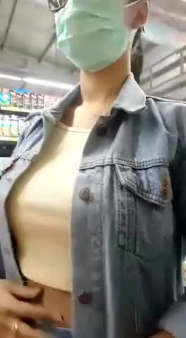 Nothing is better than public flash of nice pair of boobies.