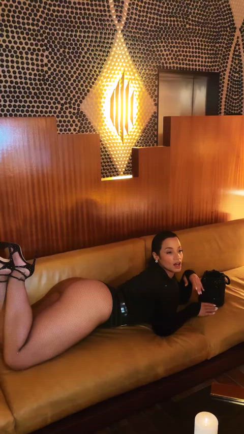 ass big ass thick thighs gif
