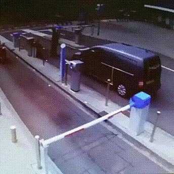 QUANDO A CANCELA NÃO SOBRE A TEMPO