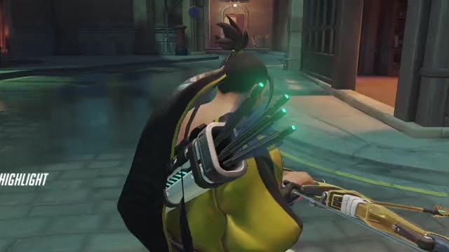 if you stand still he can't see you 18-09-10 17-37-58
