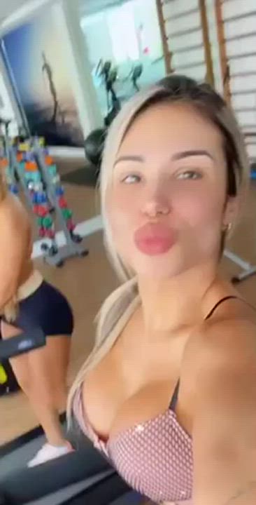 Blonde Brazilian Lips gif
