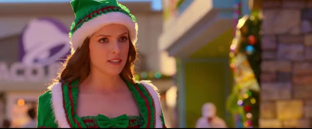 Noelle.2019.720p.WEBRip.XviD.AC3-FGT.avi 3