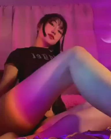 asian ass asshole bubble butt camgirl feet thong toes gif