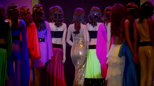Priyanka Chopra - Fashion (2008) - walking a runway, 2/2