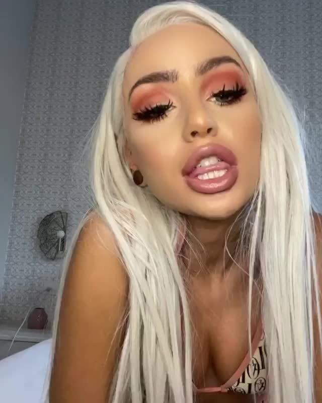 Elissa Alexis AKA Naomi Woods