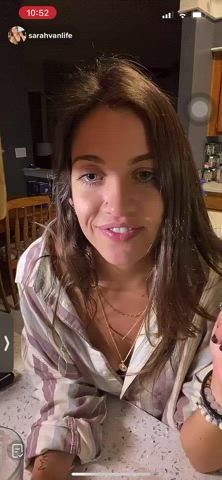 accidental downblouse nipples nipslip small tits gif