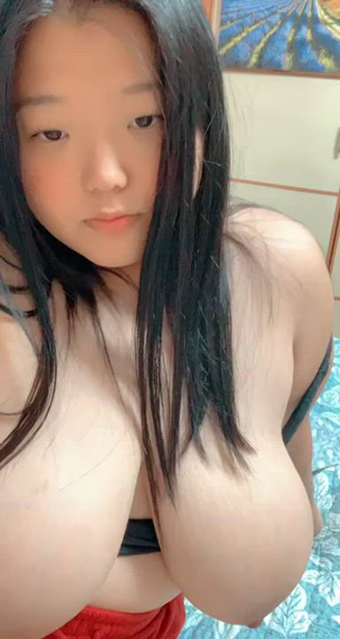 [F23] just playing with my tits <3