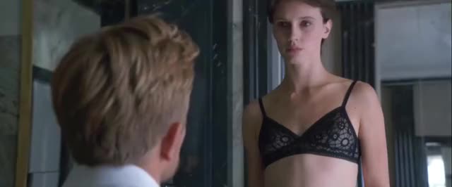 Marine Vacth - Double Lover (2017)