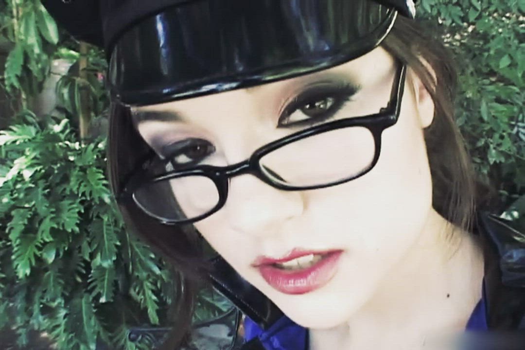 Sasha Grey throats some cocks