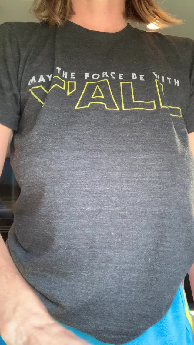 Titty Tuesday ? ? Drop