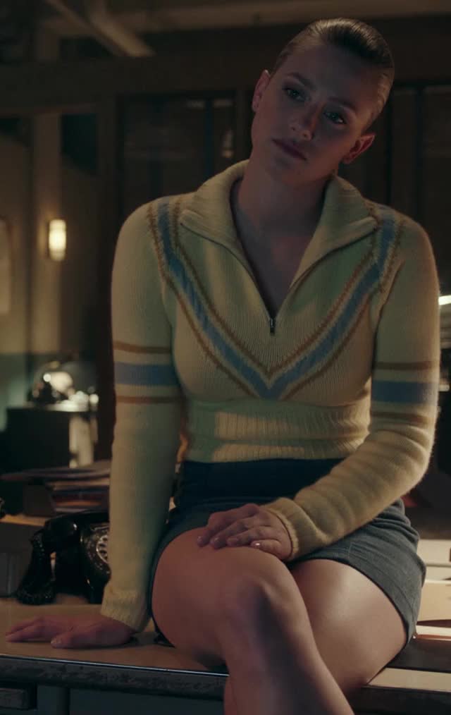 Lili Reinhart