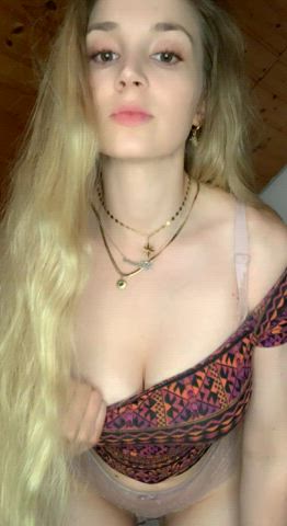 Sneak peak into my shirt, only for you guys <3