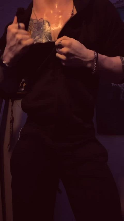 Take your clothes off