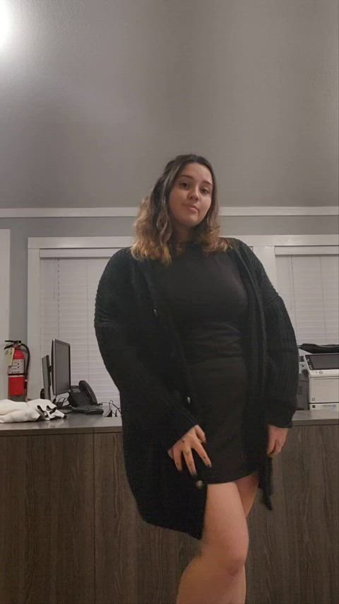 No panties and a shirt skirt for easy access