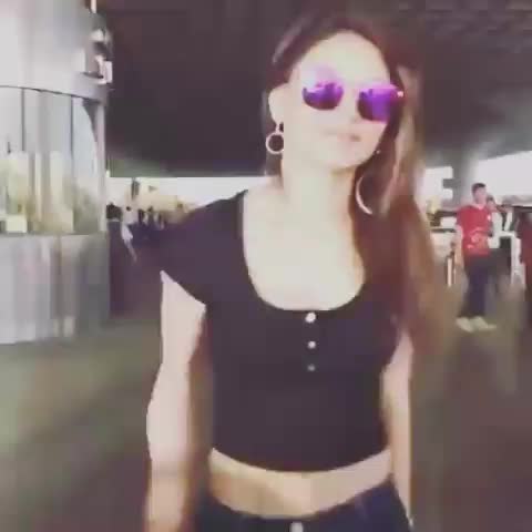 Beauty Bollywood Actress Urvashi Rautela.