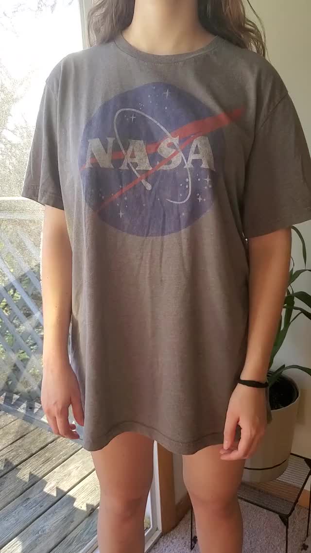 I wonder how my tits would bounce in space? Like slow mo? (18f)