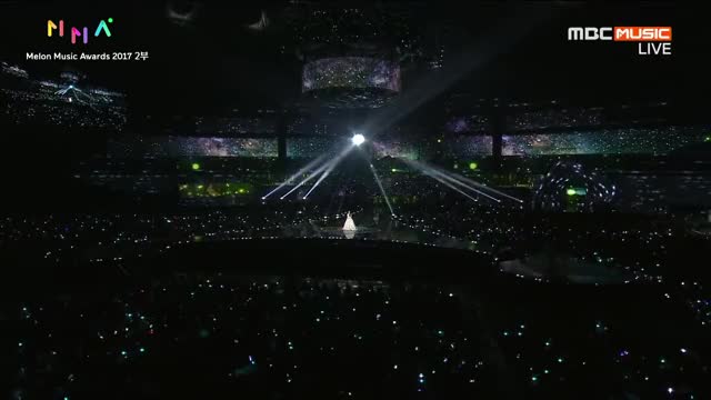 171202 2017 Melon Music Awards 아이유(IU) - 밤편지(Through the Night) + 이름에게(Dear
