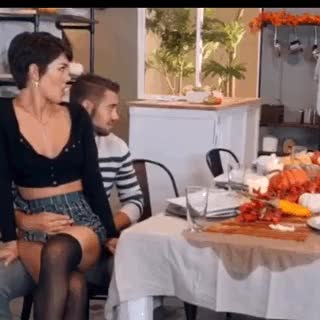 Daisy Taylor and her BF: Dinner with the family... 8