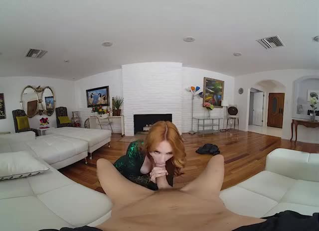 VRCosplayX_Lacy_Lennon_trailer_1m_mobile_180_180x180_3dh_LR