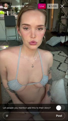 Flashing Her Perfect Titties LIVE