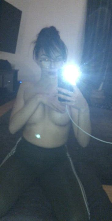 21[F4A][Snap][erikaqcz ]😊😊I put my on auto-reply so who gives me an upvot will