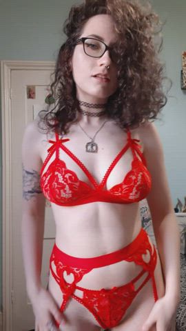 Do you like this colour on me?❤(oc)