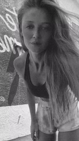 Mirror Redhead Workout gif