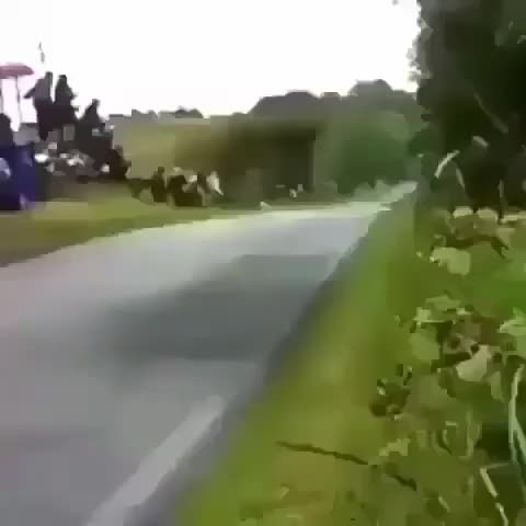 How fast do you think they're going?
