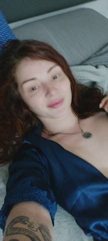 I want you to lie down next to me🥰. We can play adult games until late at night🍑💦