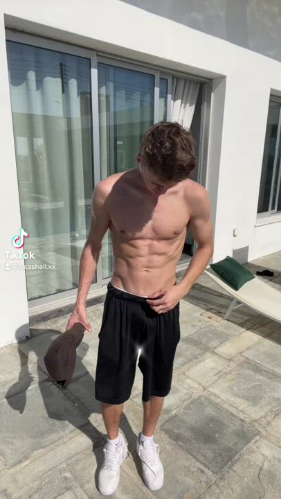 sunny day ?☀️ Would u join me here? ?