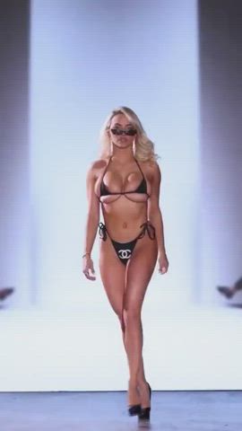 Lindsey Pelas bulging out of her micro bikini in slow mo