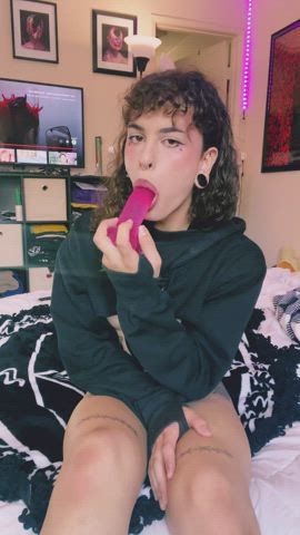 i need you to help me keep my mouth busy <3