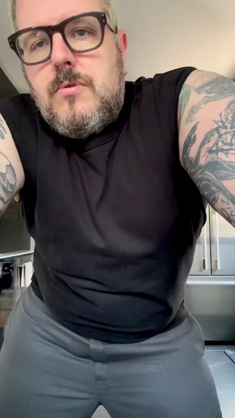 amateur bear big dick daddy muscles nerd tattooed thick thick cock gif
