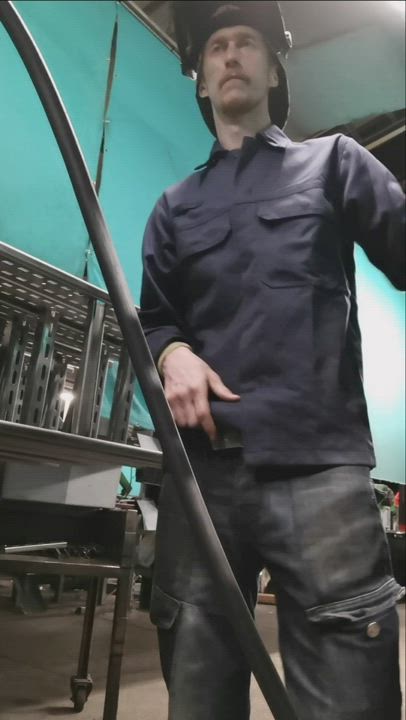 Getting risky at work! Die the fact that I'm a Welder make you want me to fuck you