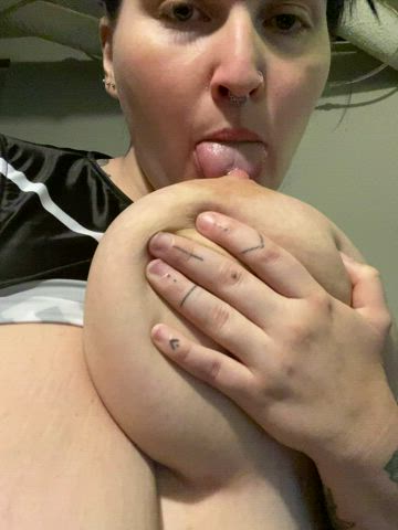 Big Tittied Tatted Stoner Milf- Come check out my OF